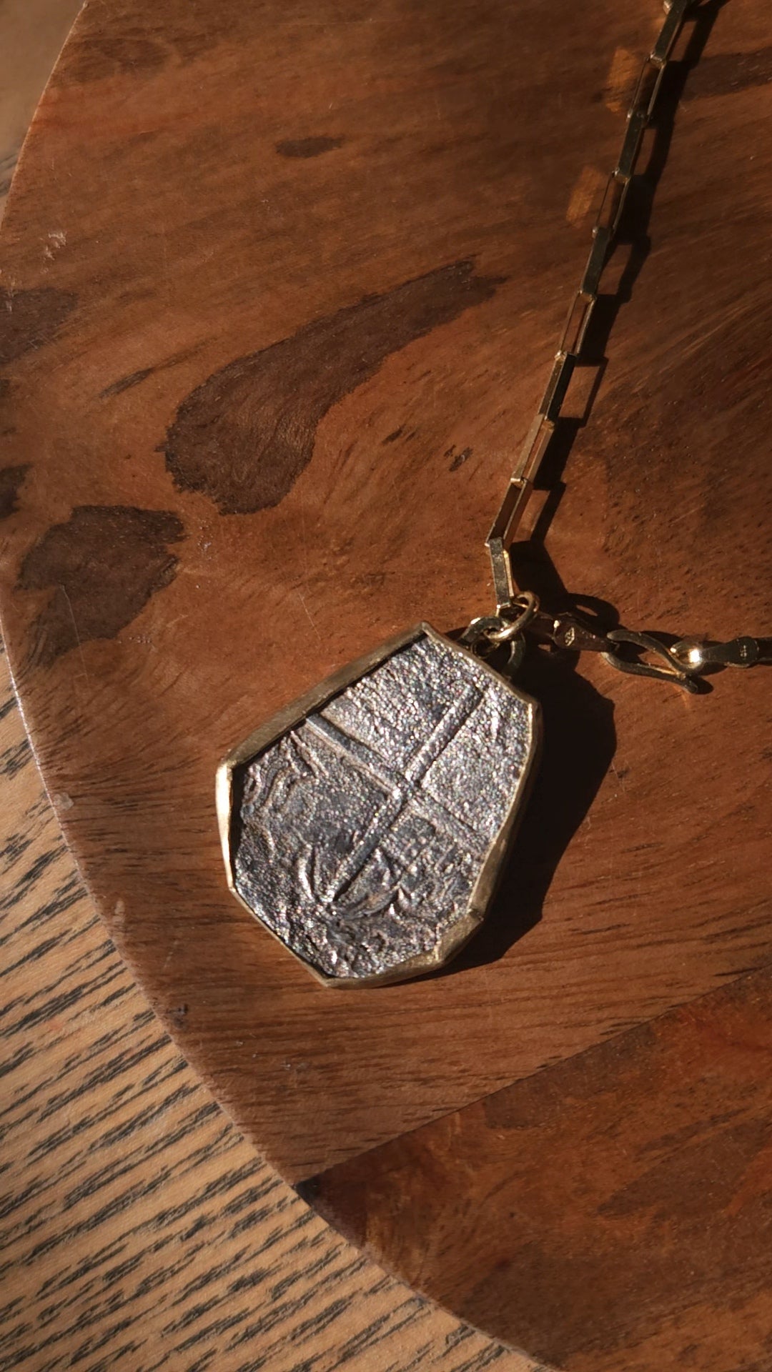shipwreck pendant / 18k & fine silver.